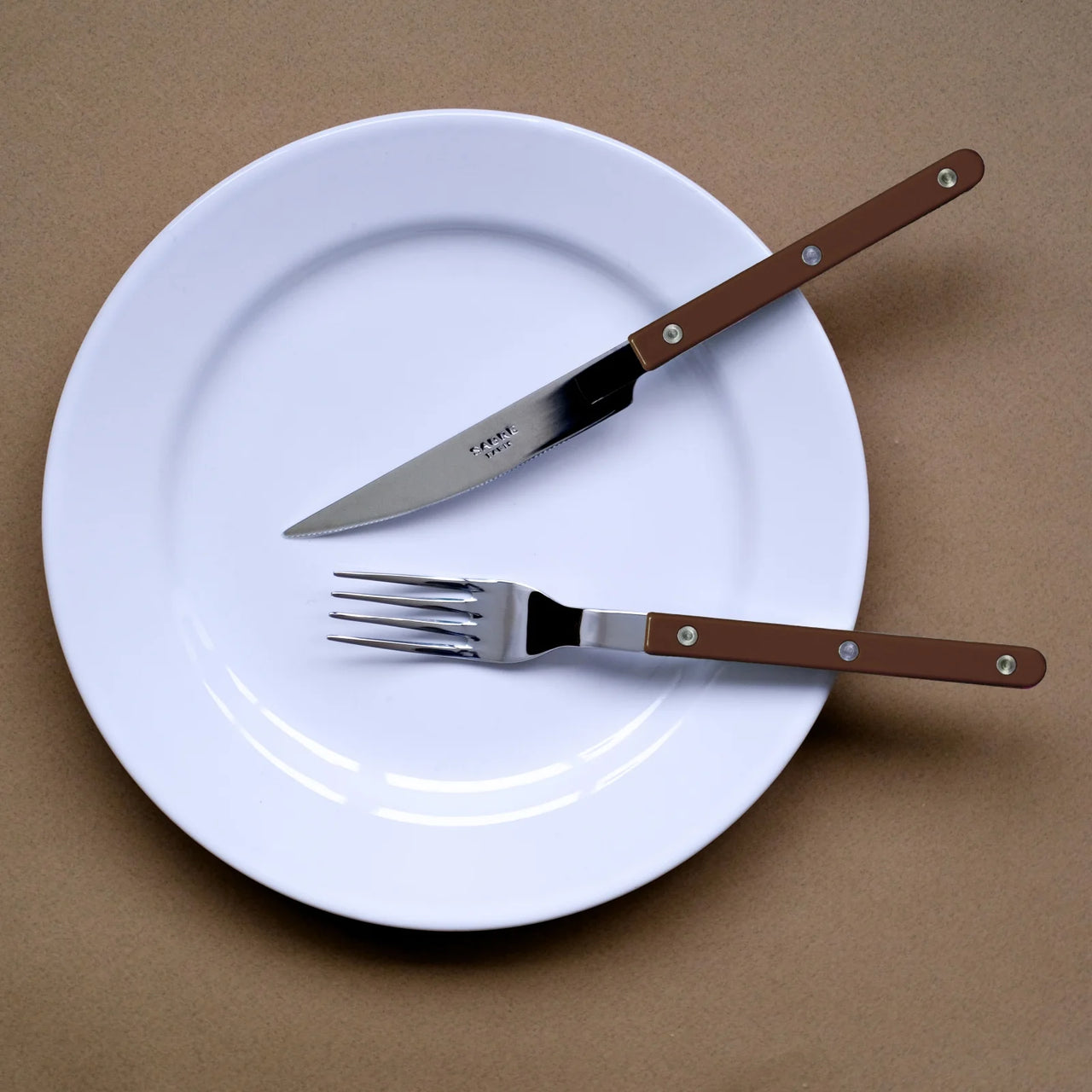 Sabre Paris Bistrot Solid Cutlery 16pc Set ~ Chocolate