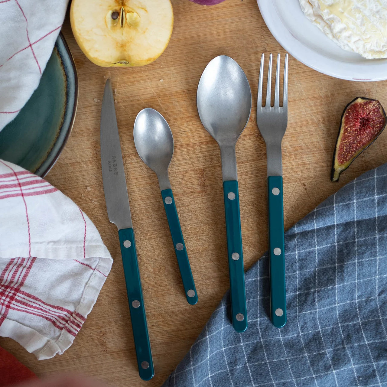 Sabre Paris Bistrot Vintage Cutlery Set 16pc ~ Aquamarine