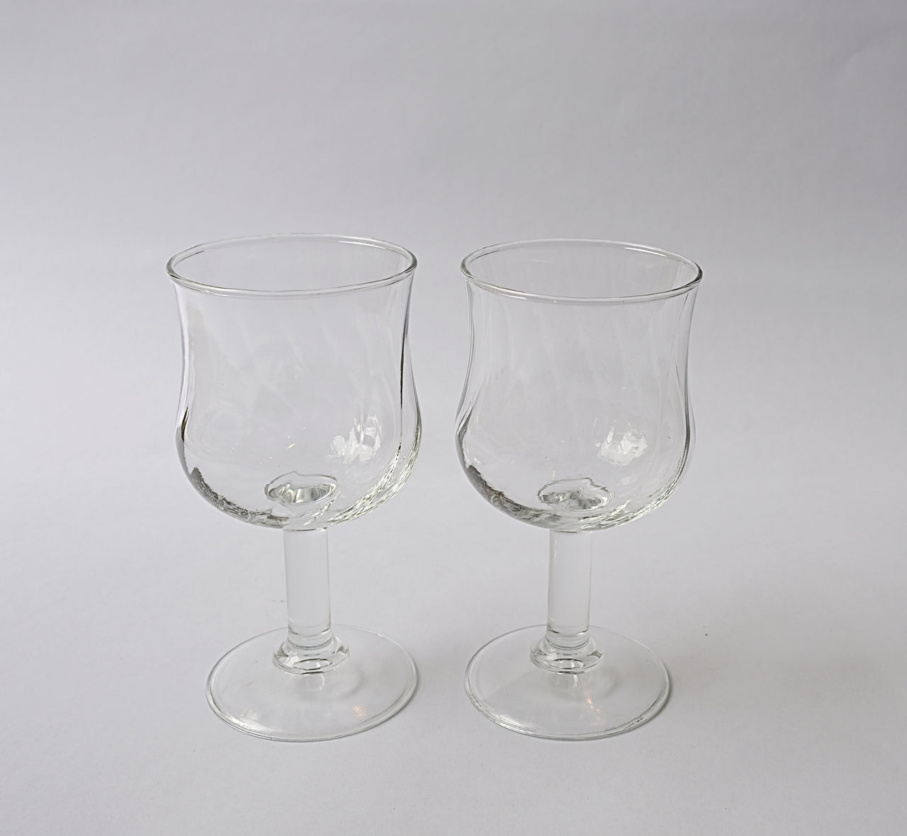 Vintage Swirl Wine Glasses