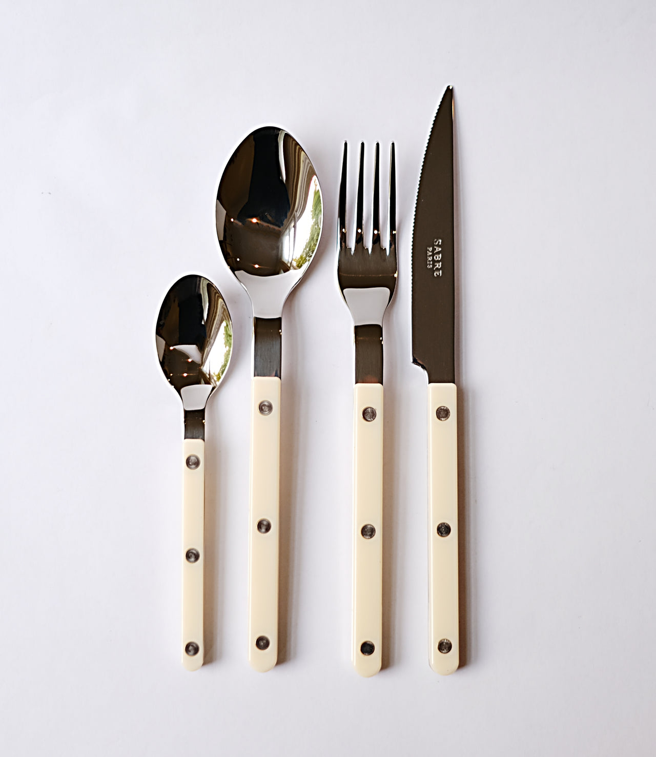 Sabre Paris Bistrot Solid Cutlery 16pc Set - Ivory