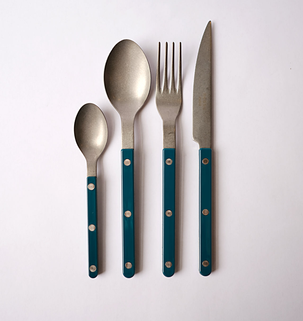 Sabre Paris Bistrot Solid Cutlery 16pc Set - Aqua Vintage Finish