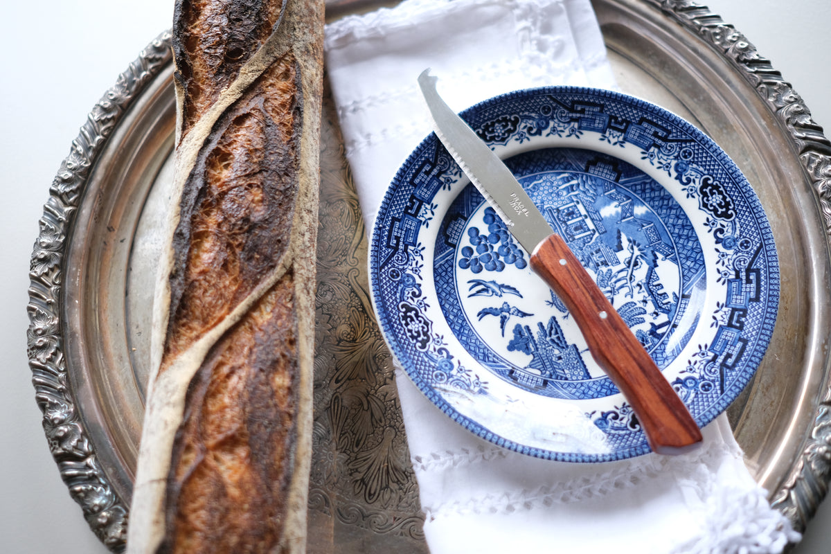 LA FOURMI Cheese Knife